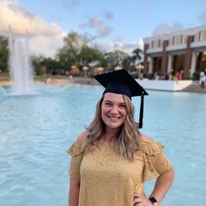 Meet your Posher, Brooke